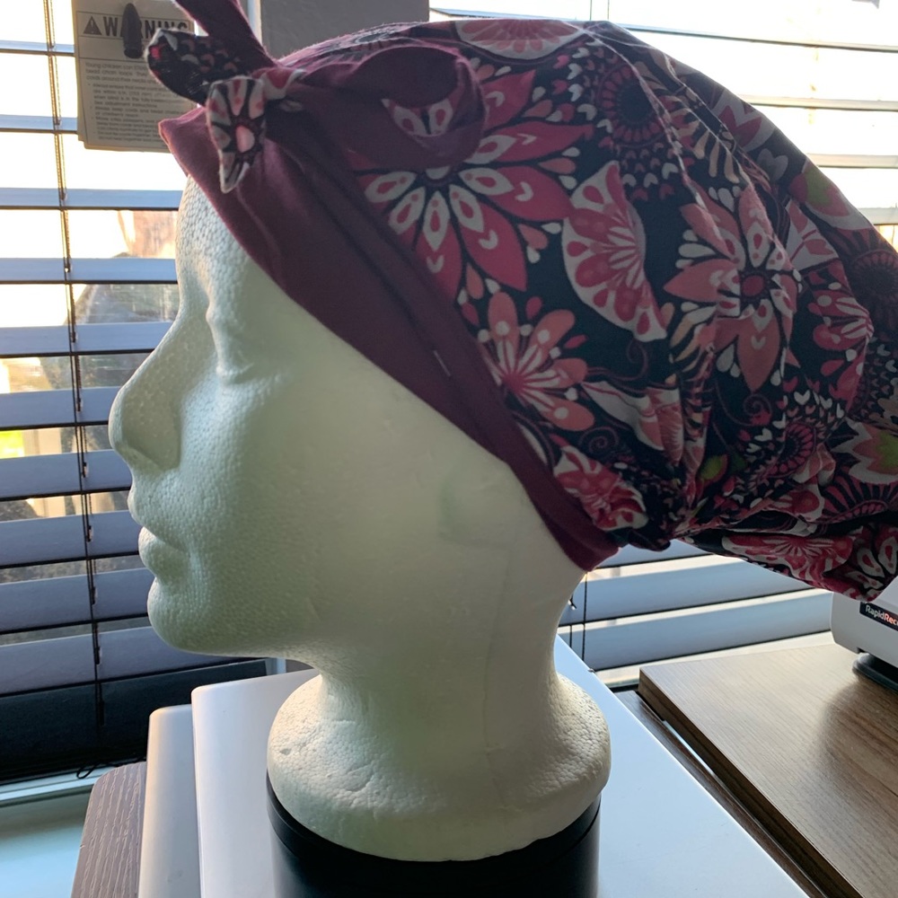 Nurse bonnet
